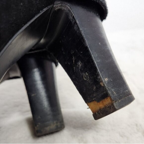 Tahari "Harper" Black Suede Leather Heeled Calf Height Boots Size 9 - Picture 7 of 11